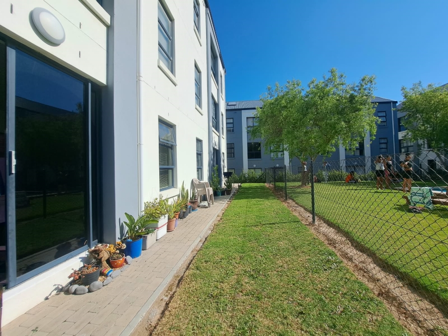 2 Bedroom Property for Sale in Devon Park Western Cape